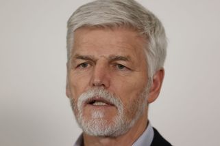 Havlíček se Schillerovou přesvědčovali Pavla, aby vetoval zákon o penzích - Seznam Zprávy